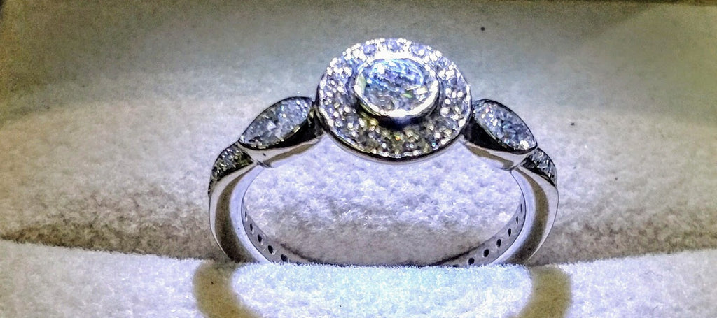 Ladies 18ct white gold engagement ring.